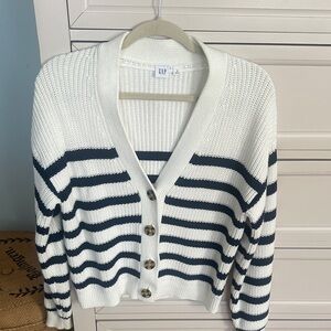Like new GAP Women's Navy and White Button-Up Cardigan